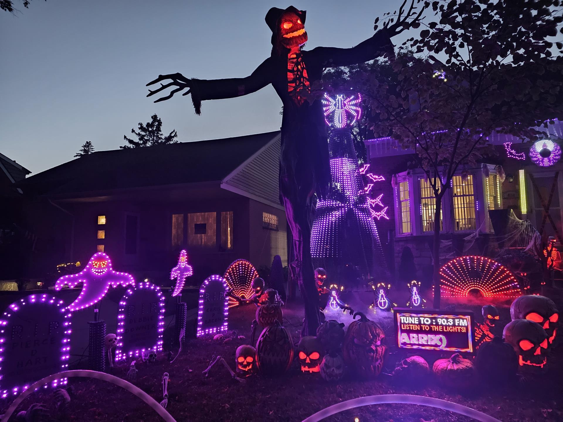 414 Main Halloween decorations